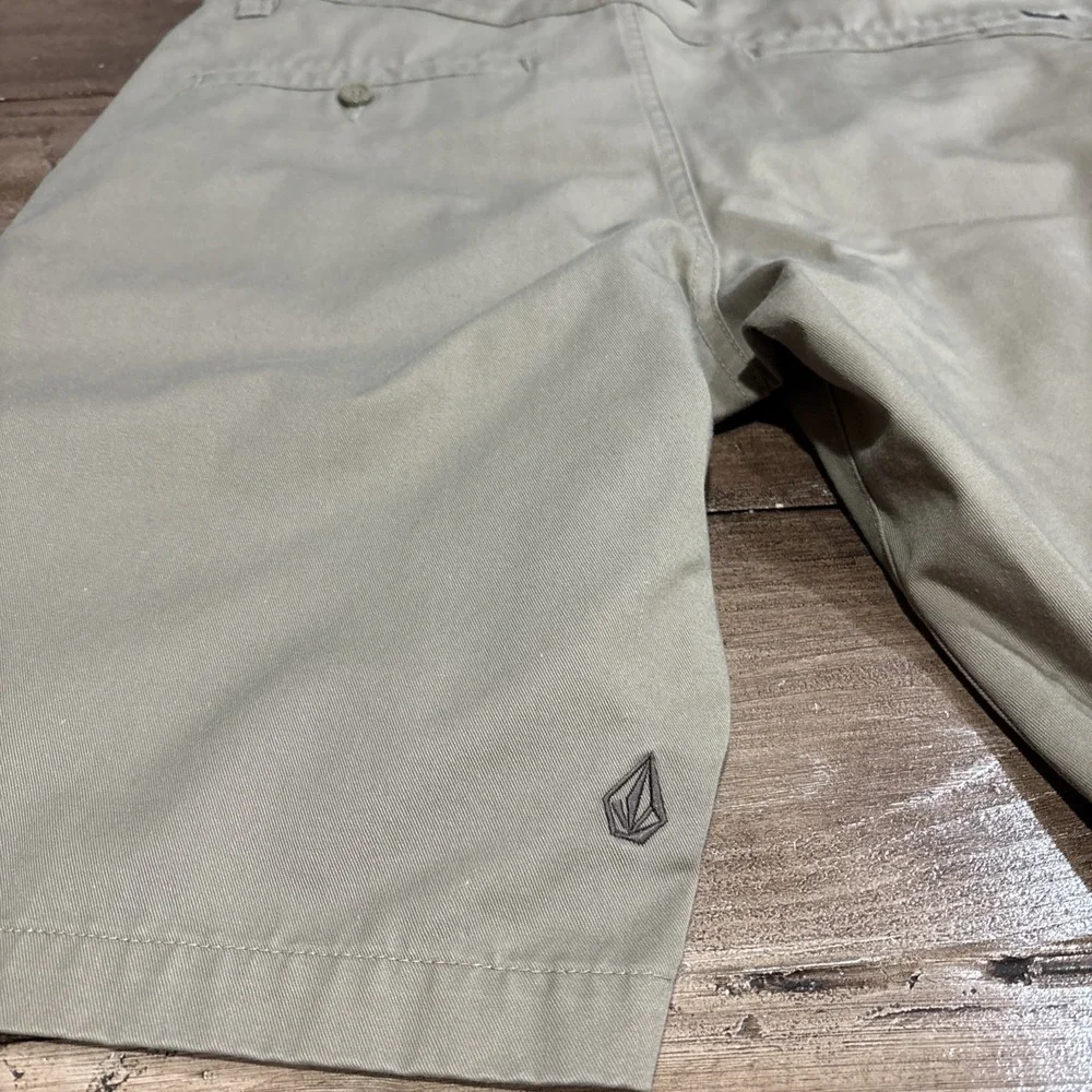 Volcom Vmonty Shorts Mens 31 Khaki Stretch Skateboard 10